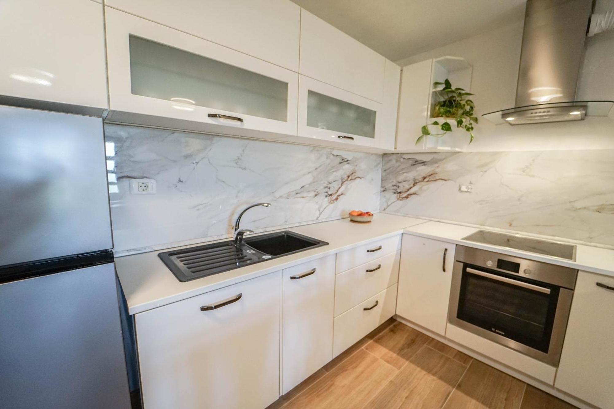 Apartment Moon Pobegi エクステリア 写真